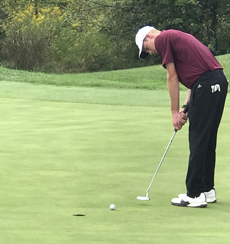 Caleb Davis putting
