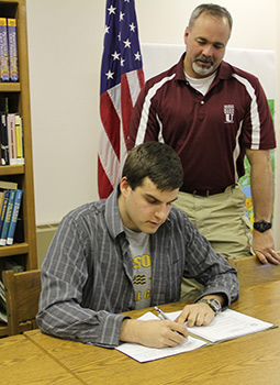 Kenneth White signing with Army ROTC