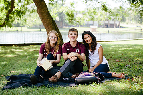 C of O Students by Lake Honor